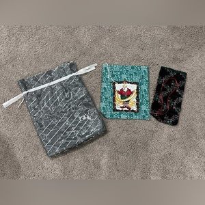 Reusable holiday bags